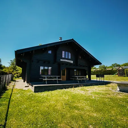 Chalet Suisse
